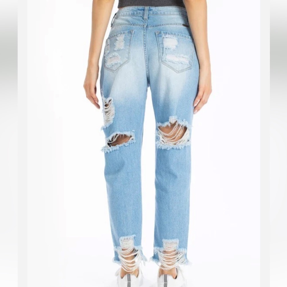 KanCan Boyfriend Relaxed Fit Distressed Ankle Jeans Light Wash
